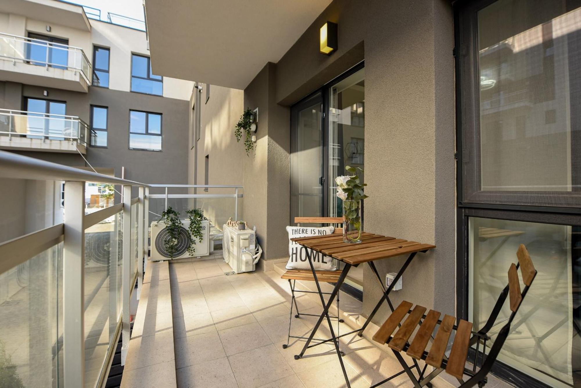 Perfect Stay: Urban Heaven In Aviatiei Business Area Bucureşti Rom bilde